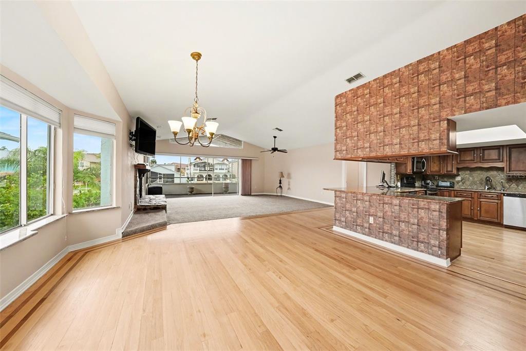 6225 Bayside Drive New Port Richey, FL 34652 - Photo 3 of 31