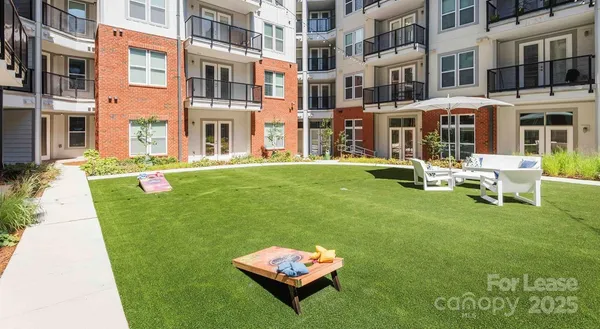 $1,484 | 1000 Central Avenue, Unit A2, Charlotte, NC 28204