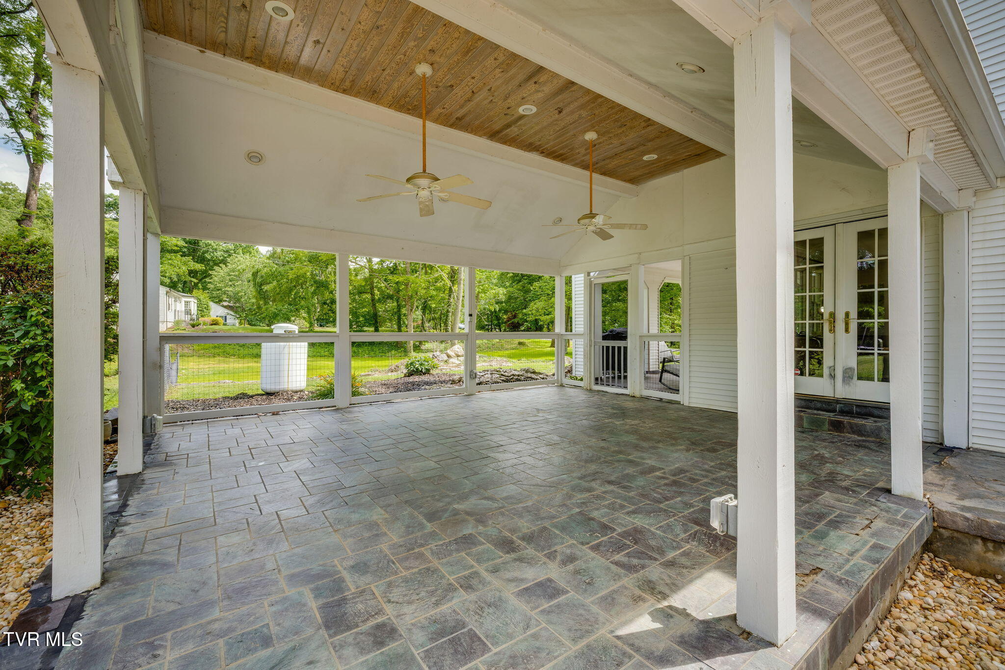 4302 Stagecoach Road Kingsport, TN 37664 - Photo 7 of 51 042