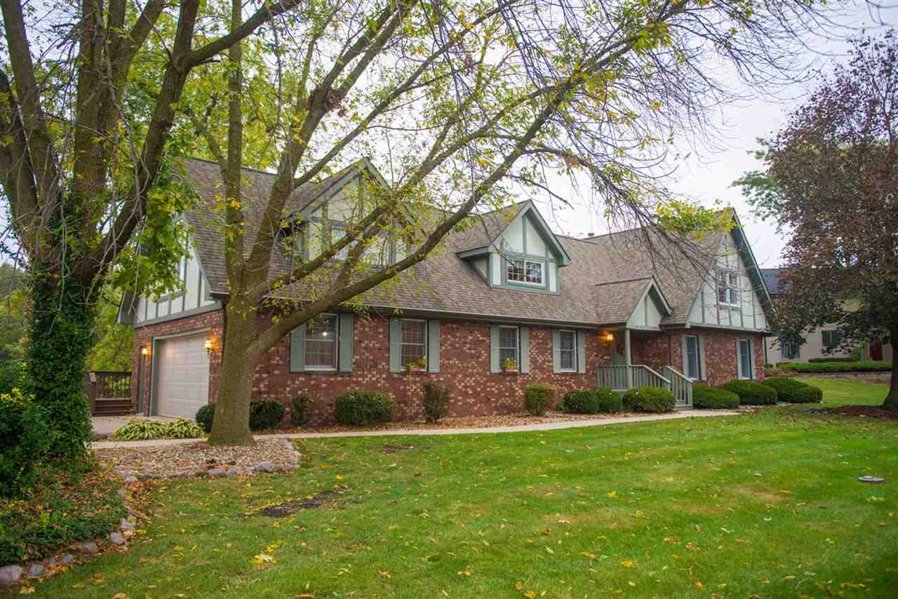 467 Wexford Road Valparaiso, IN 46385 - Photo 1 of 36 Gallery Image 1