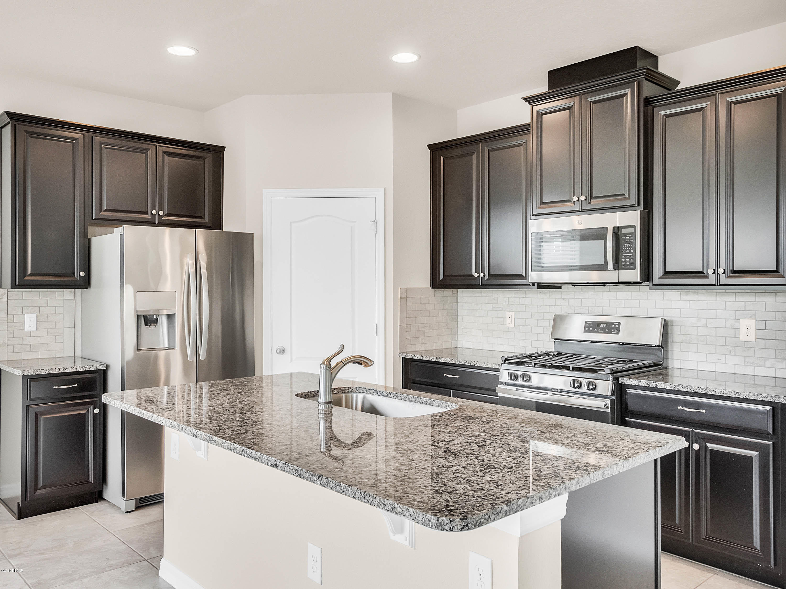 1350 Riley Circle DeLand, FL 32724 - Photo 10 of 29 1350-riley-circle--deland--fl--32724----