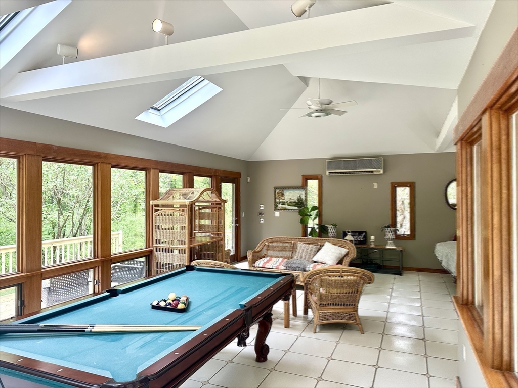 201 Main Street Williamsburg, MA 01039 - Photo 20 of 37