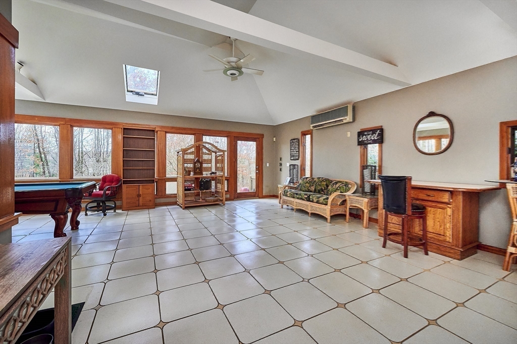 201 Main Street Williamsburg, MA 01039 - Photo 22 of 37