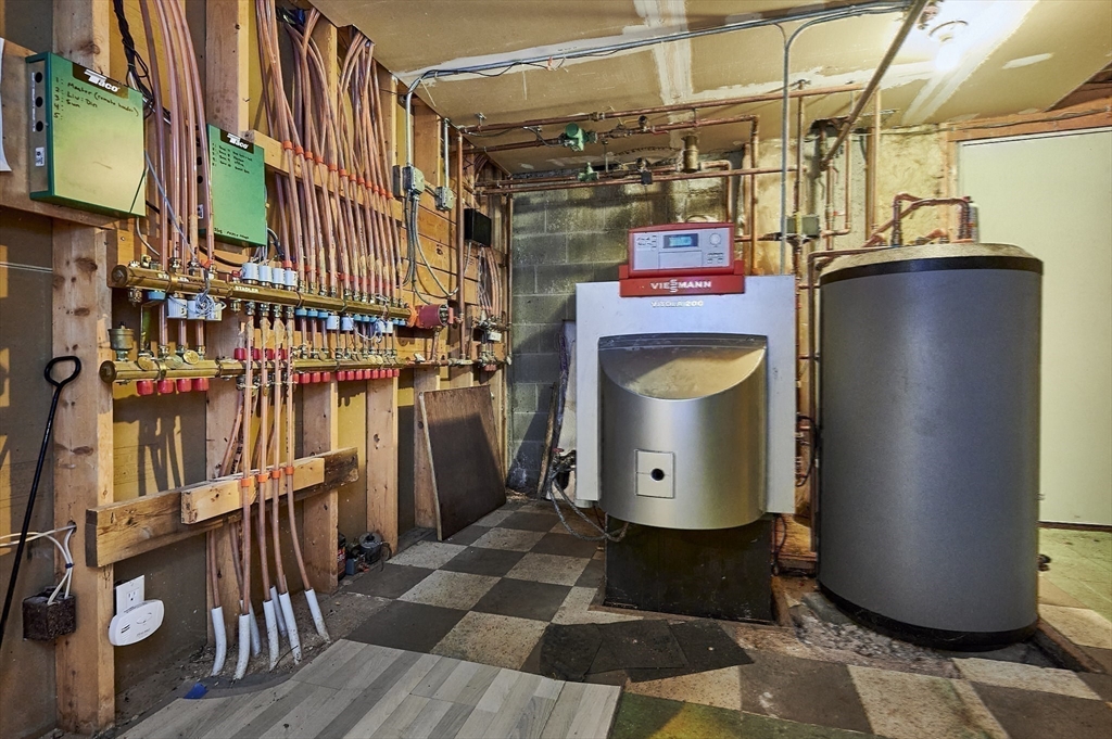 201 Main Street Williamsburg, MA 01039 - Photo 31 of 37