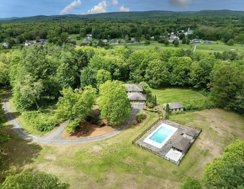 201 Main Street Williamsburg, MA 01039 - Photo 35 of 37