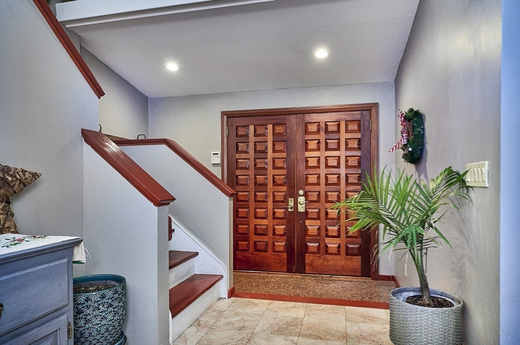 201 Main Street Williamsburg, MA 01039 - Photo 9 of 37