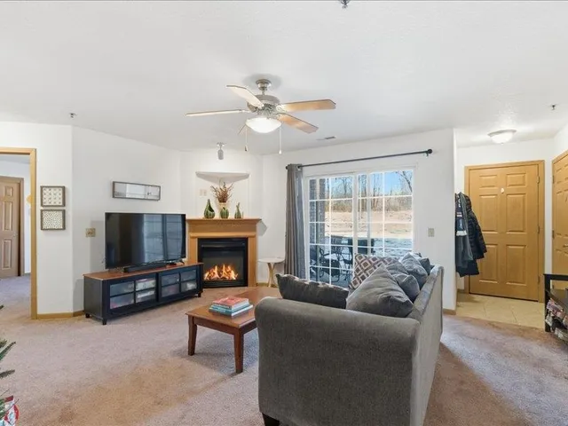 $264,900 | 5306 Congress Avenue, Unit 4, Madison, WI 53718