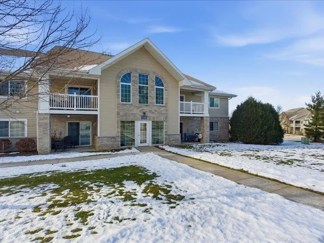 $264,900 | 5306 Congress Avenue, Unit 4, Madison, WI 53718