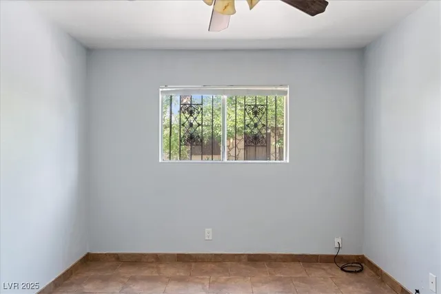 $900 | 4000 Visby Lane, Las Vegas, NV 89119