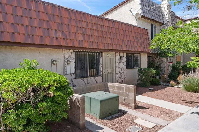 $900 | 4000 Visby Lane, Las Vegas, NV 89119