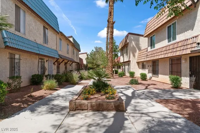 $900 | 4000 Visby Lane, Las Vegas, NV 89119