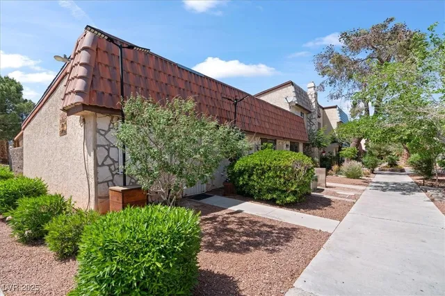 $900 | 4000 Visby Lane, Las Vegas, NV 89119