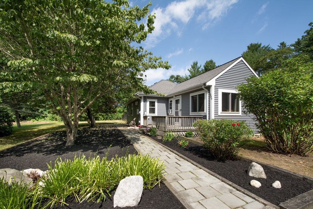 209 R South Street Hanson, MA 02341 - Photo 1 of 37 Gallery Image 1