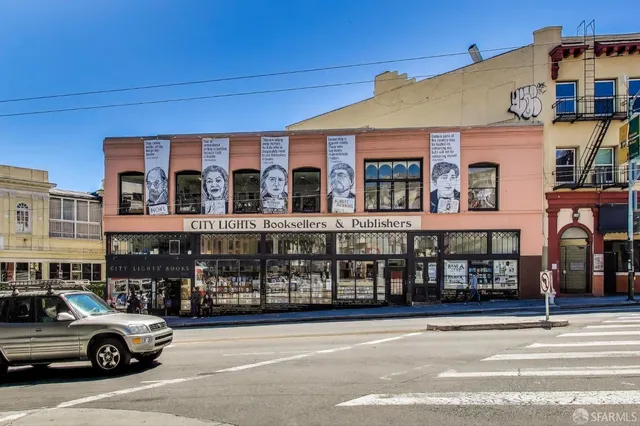 a large building with a street