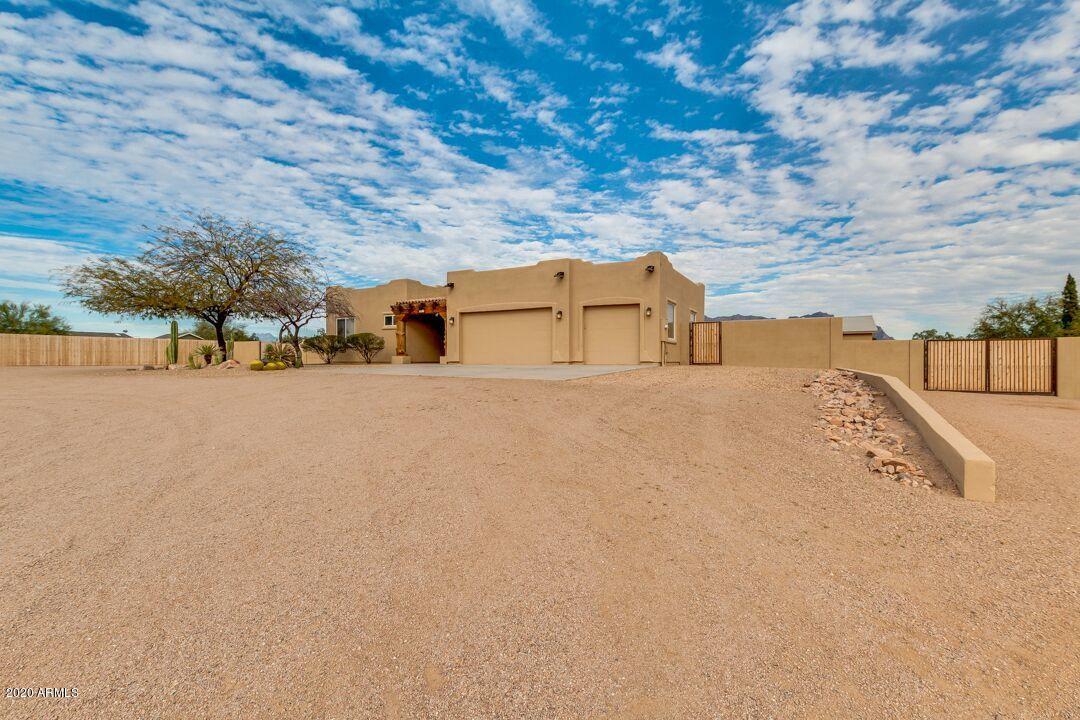 329 South Chaparral Road Apache Junction, AZ 85119 - Photo 6 of 29 C5