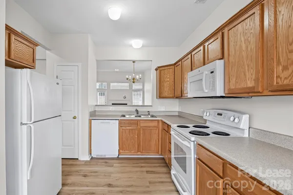 $2,250 | 616 Bayou Circle, Clover, SC 29710