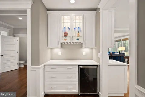 $2,250,000 | 121 Tapawingo Road Southwest, Vienna, VA 22180