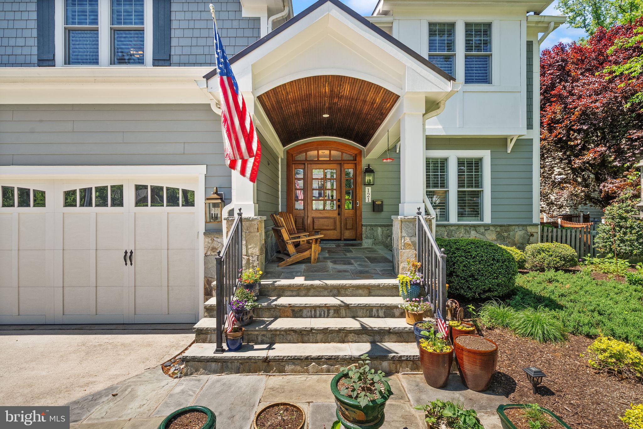 121 Tapawingo Road Southwest Vienna, VA 22180 - Photo 2 of 87