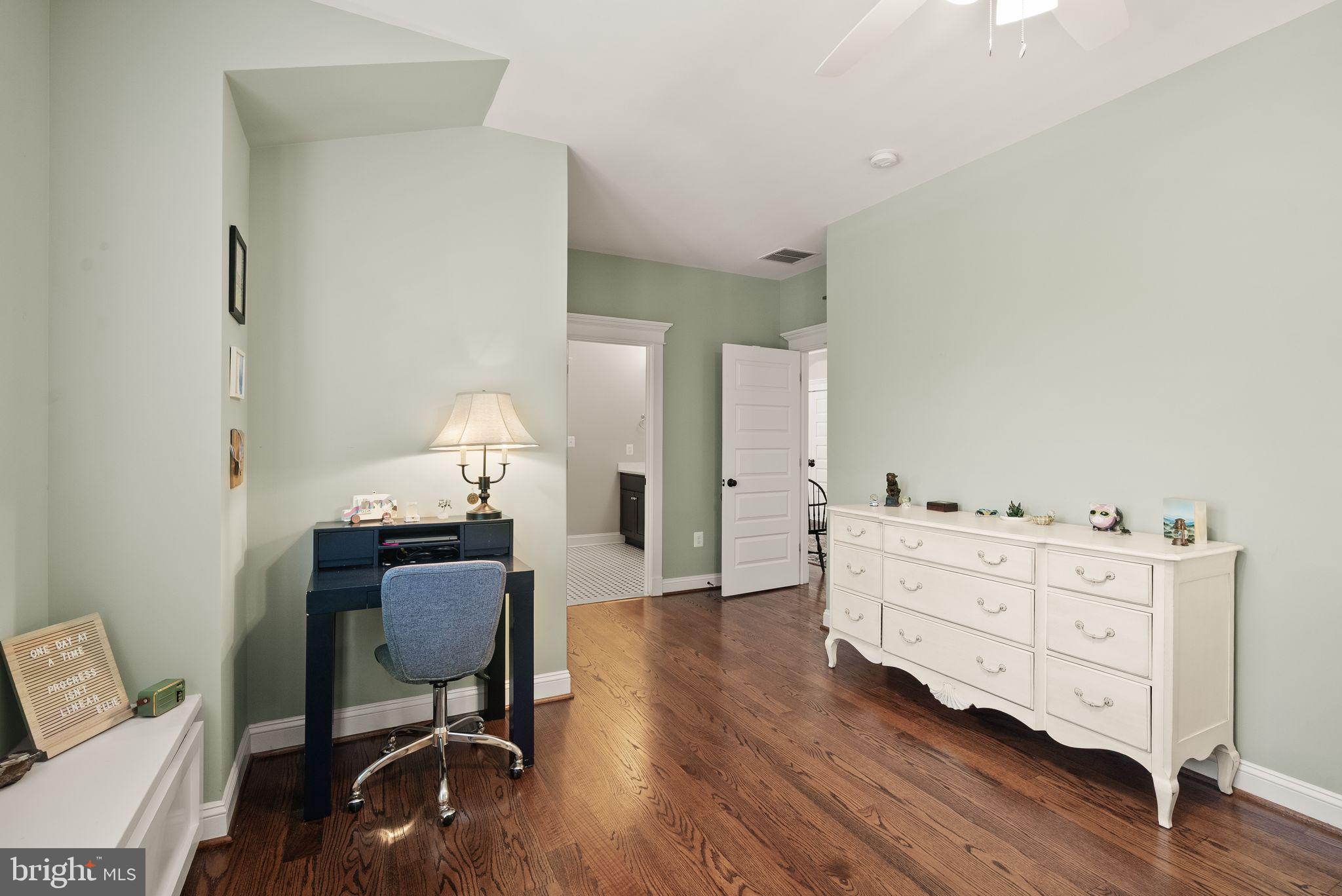121 Tapawingo Road Southwest Vienna, VA 22180 - Photo 55 of 87