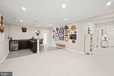 $2,250,000 | 121 Tapawingo Road Southwest, Vienna, VA 22180