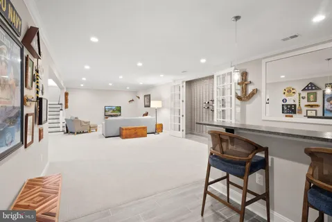$2,250,000 | 121 Tapawingo Road Southwest, Vienna, VA 22180