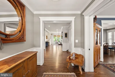 $2,250,000 | 121 Tapawingo Road Southwest, Vienna, VA 22180
