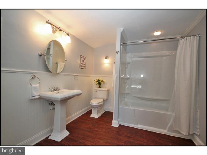 264 Leopard Road Berwyn, PA 19312 - Photo 15 of 25 Bathroom