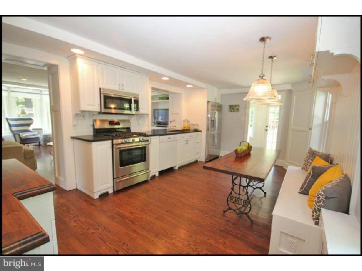 264 Leopard Road Berwyn, PA 19312 - Photo 7 of 25 Kitchen