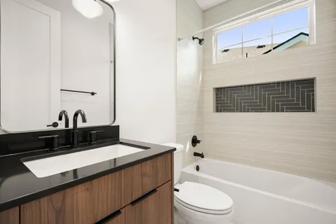 $737,500 | 601 Vermont Road, Unit 2, Austin, TX 78702