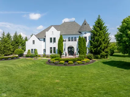 $1,875,000 | 7850 Cheval Rue Court, Zionsville, IN 46077
