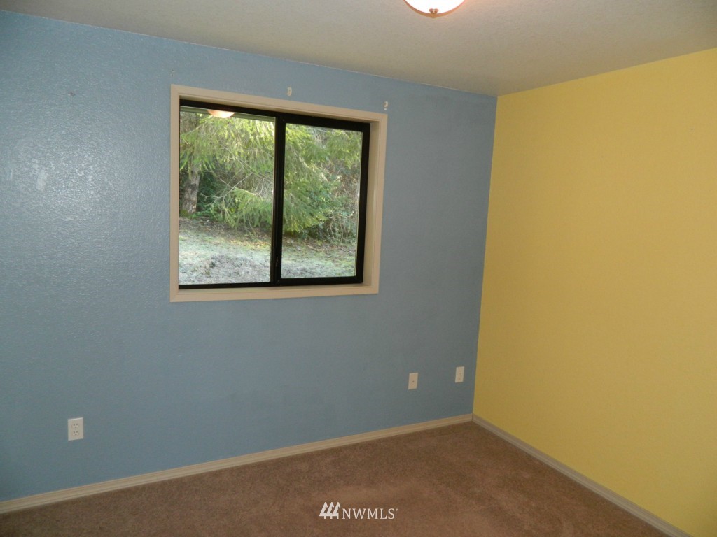 5101 East Rasor Road Belfair, WA 98528 - Photo 11 of 18 Gallery Image 11