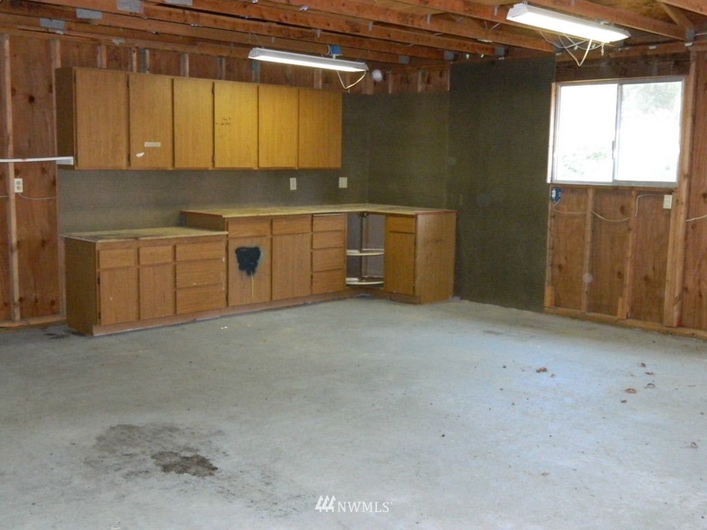 5101 East Rasor Road Belfair, WA 98528 - Photo 17 of 18 Gallery Image 17