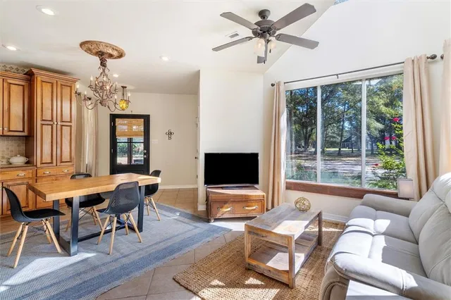 $1,950 | 19391 South Fitzmorris Road, Covington, LA 70435