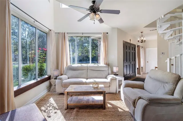 $1,950 | 19391 South Fitzmorris Road, Covington, LA 70435