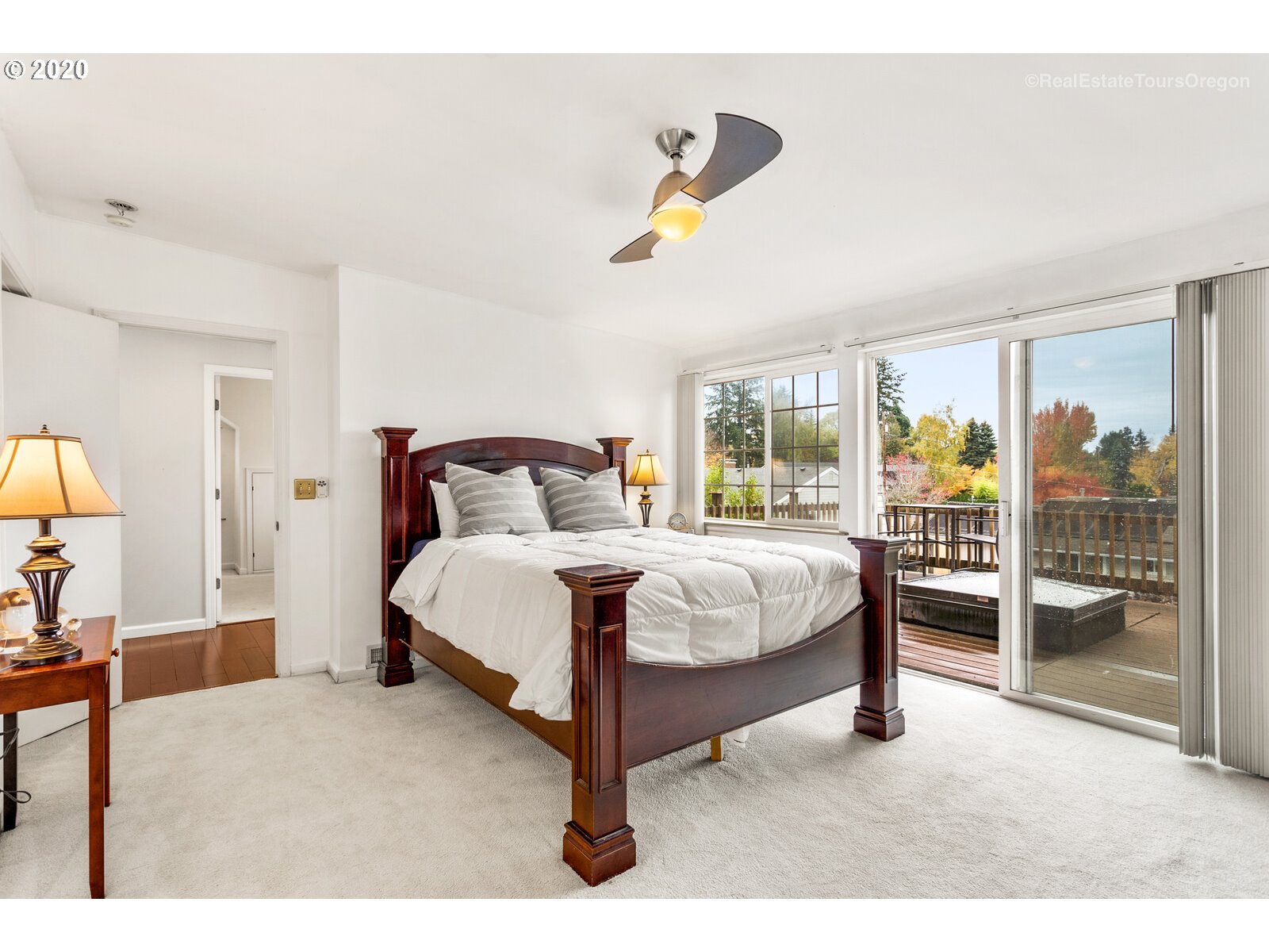 6060 Southwest Taylors Ferry Road Portland, OR 97219 - Photo 13 of 32 Gallery Image 13