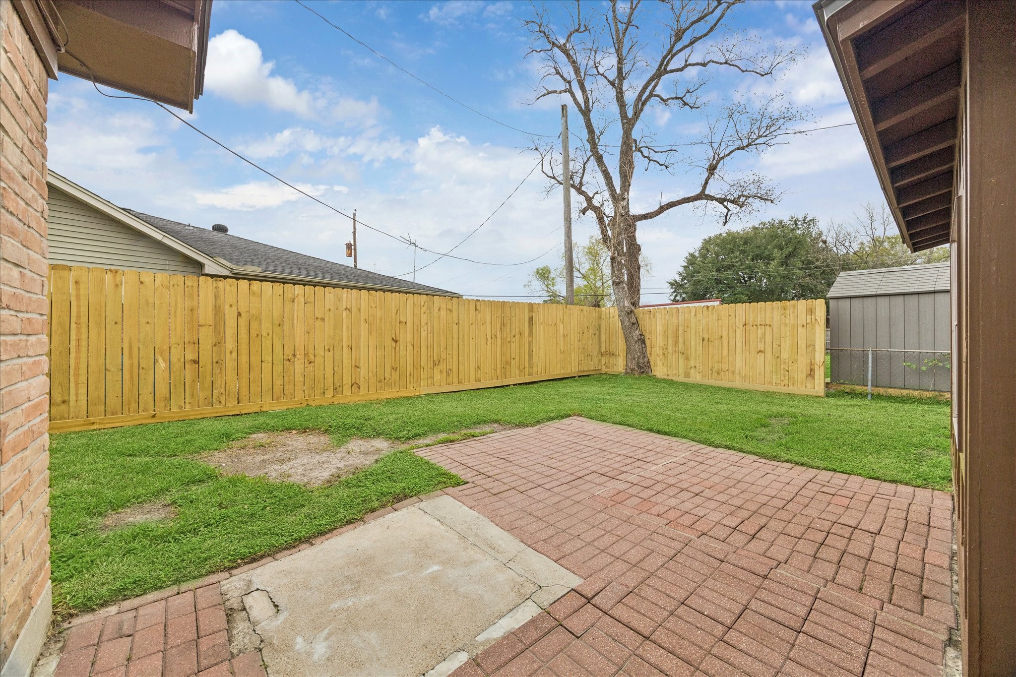 431 Hummingbird Lane Houston, TX 77060 - Photo 21 of 22 a view of backyard with green space