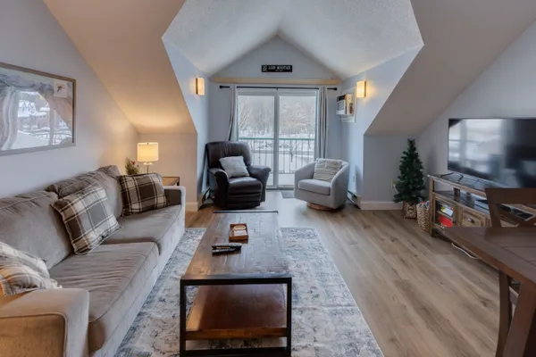 $389,000 | 48 Cooper Memorial Drive, Unit 413, Lincoln, NH 03251