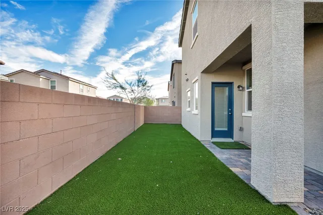 $2,000 | 4054 East Tonopah Avenue, Las Vegas, NV 89115