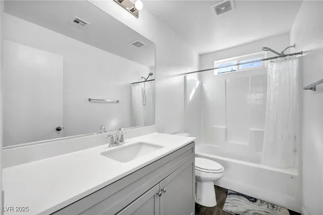 $2,000 | 4054 East Tonopah Avenue, Las Vegas, NV 89115