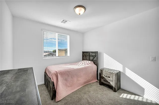 $2,000 | 4054 East Tonopah Avenue, Las Vegas, NV 89115