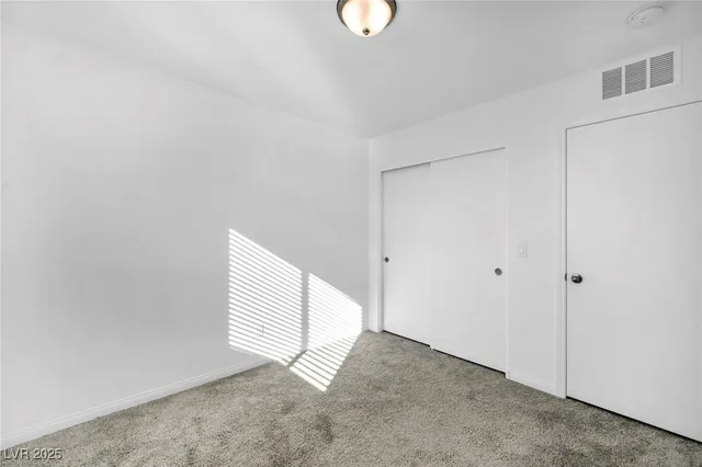 $2,000 | 4054 East Tonopah Avenue, Las Vegas, NV 89115