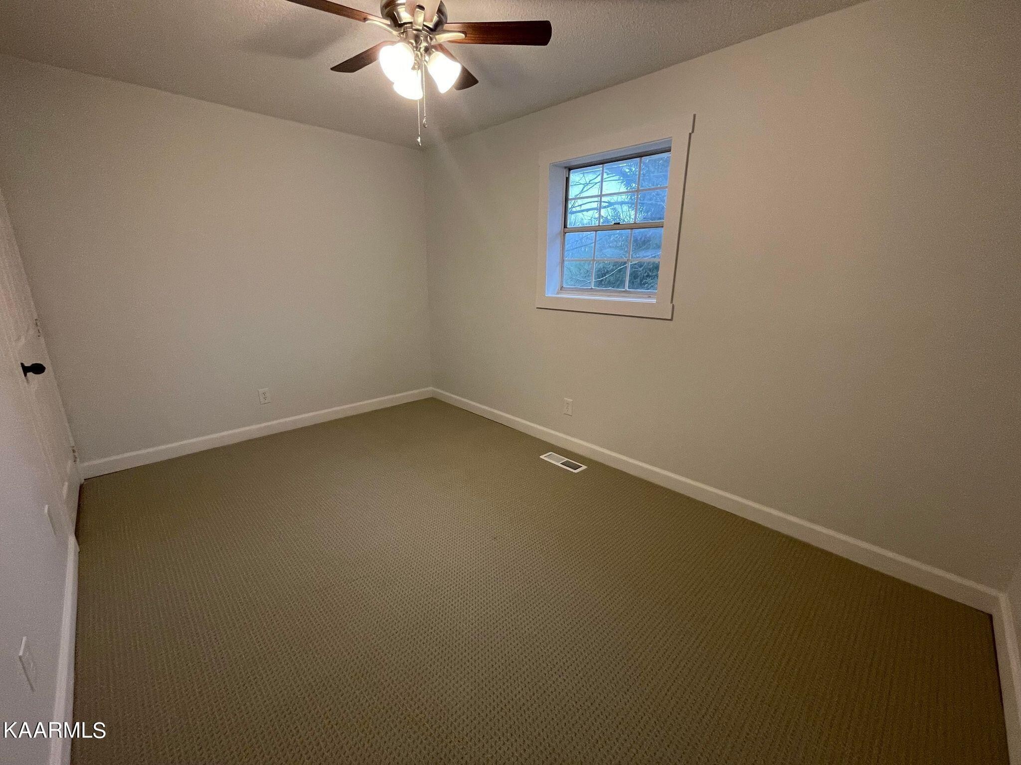 1332 Hamilton Field Road Jamestown, TN 38556 - Photo 20 of 46 Gallery Image 20