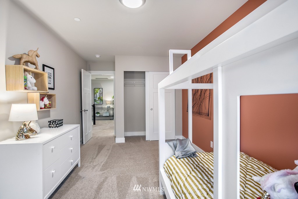 24140 39th Drive Southeast, Unit PH3 Bothell, WA 98021 - Photo 11 of 20 Gallery Image 11