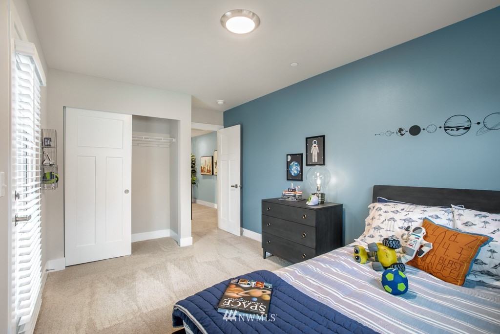 24140 39th Drive Southeast, Unit PH3 Bothell, WA 98021 - Photo 13 of 20 Gallery Image 13