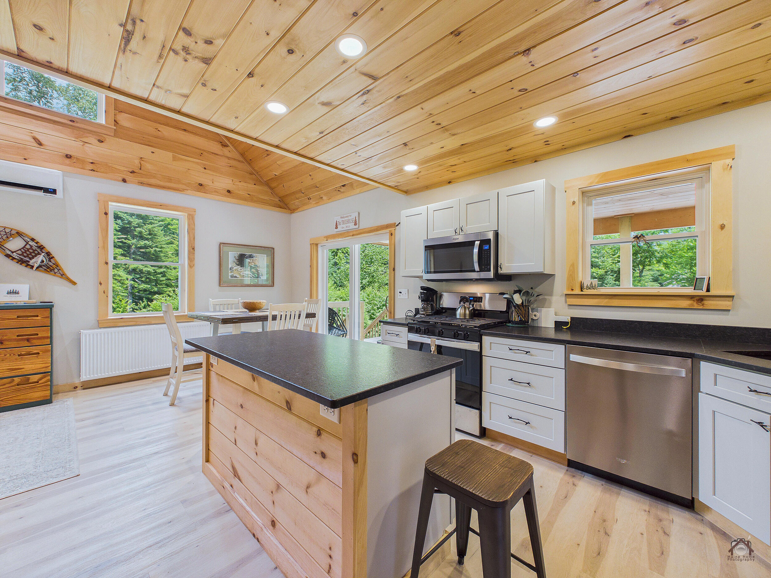 5 Forest Lane Rangeley, ME 04970 - Photo 8 of 65 so108794-lp-130