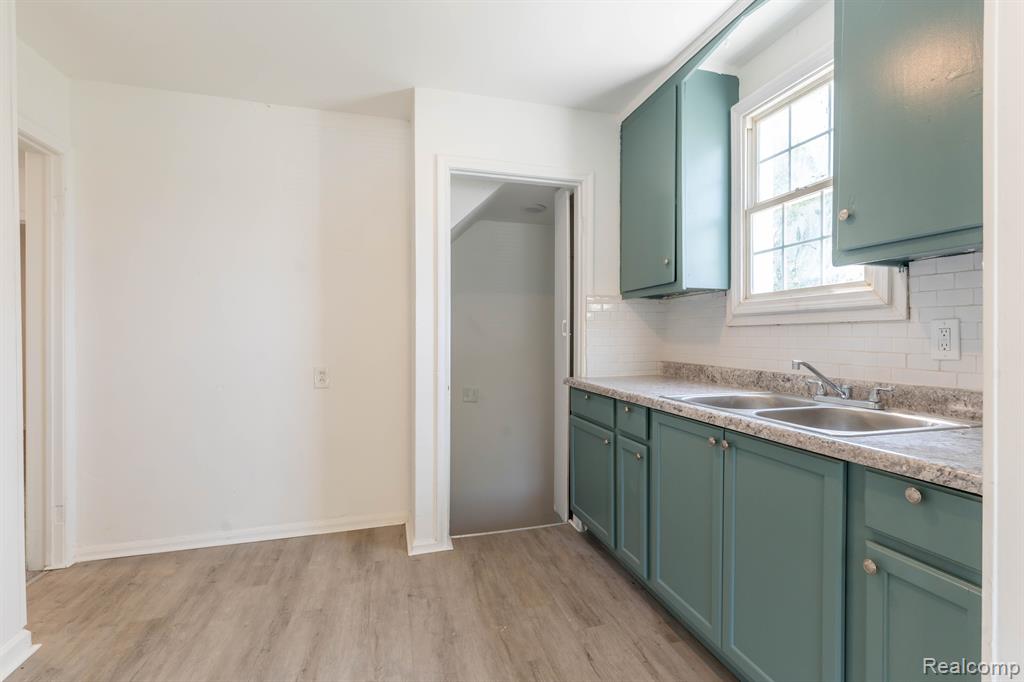 8850 Burt Road Detroit, MI 48228 - Photo 8 of 16