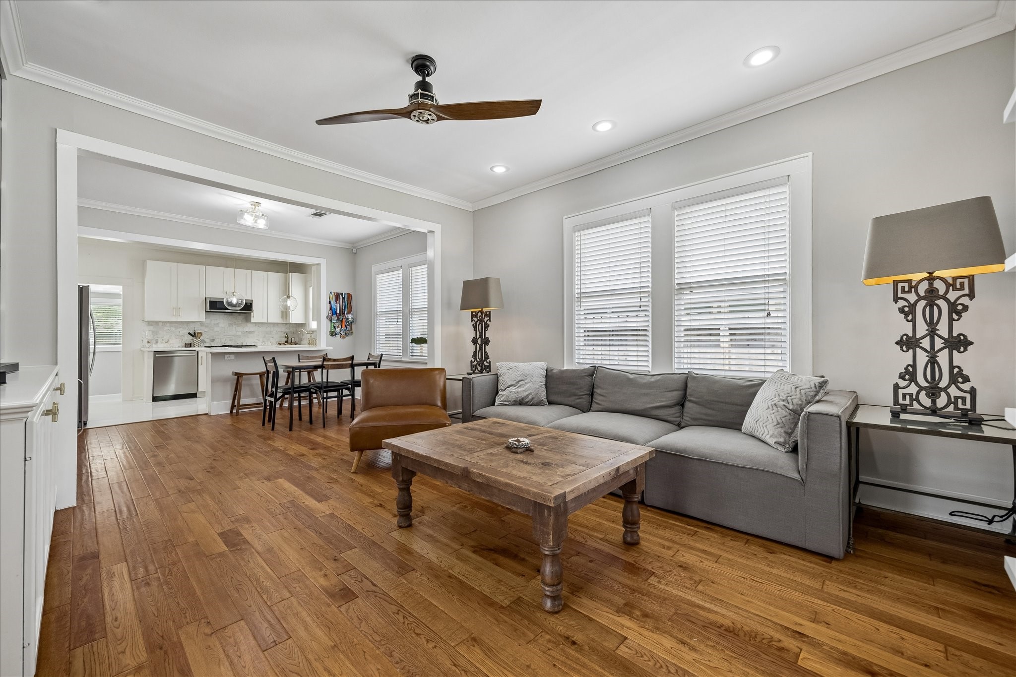 2231 Singleton Street Houston, TX 77008 - Photo 5 of 28