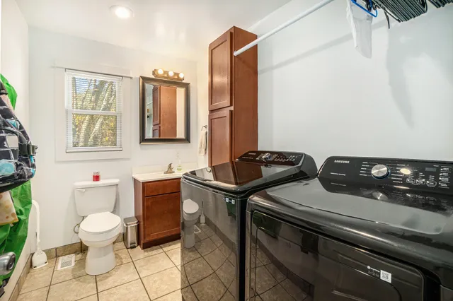 $395,000 | 8035 48th Avenue, Hudsonville, MI 49426