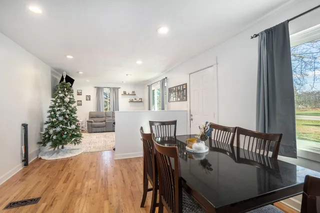 $395,000 | 8035 48th Avenue, Hudsonville, MI 49426