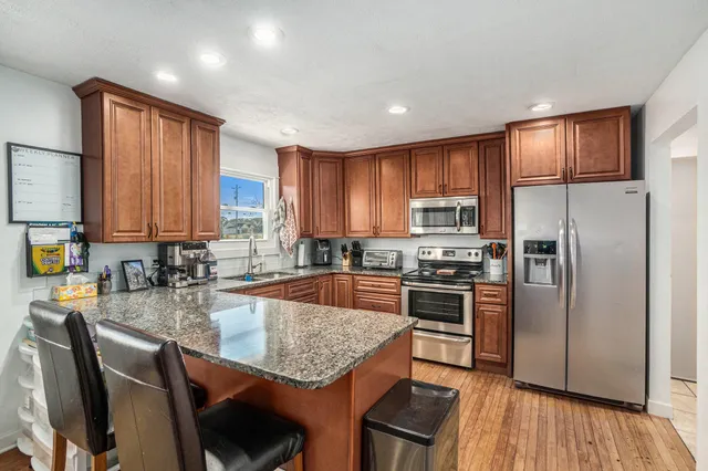 $395,000 | 8035 48th Avenue, Hudsonville, MI 49426